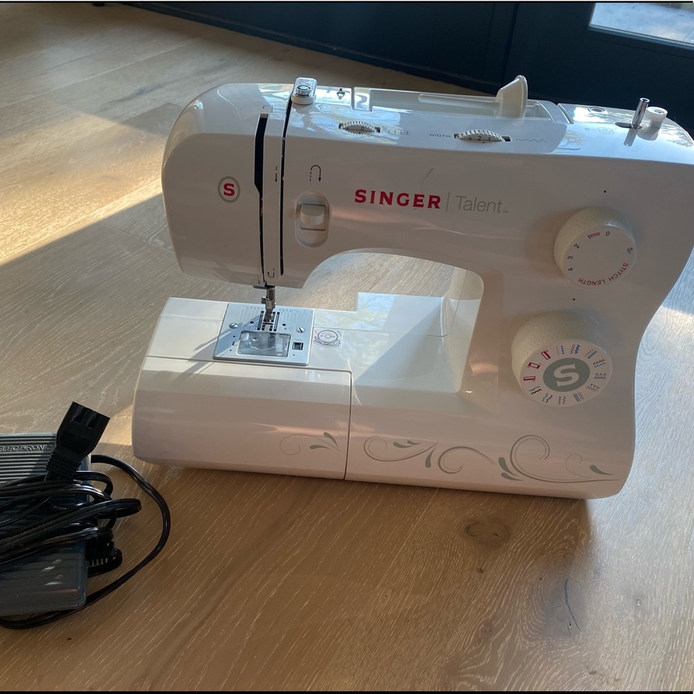 Singer Talent Sewing Machine